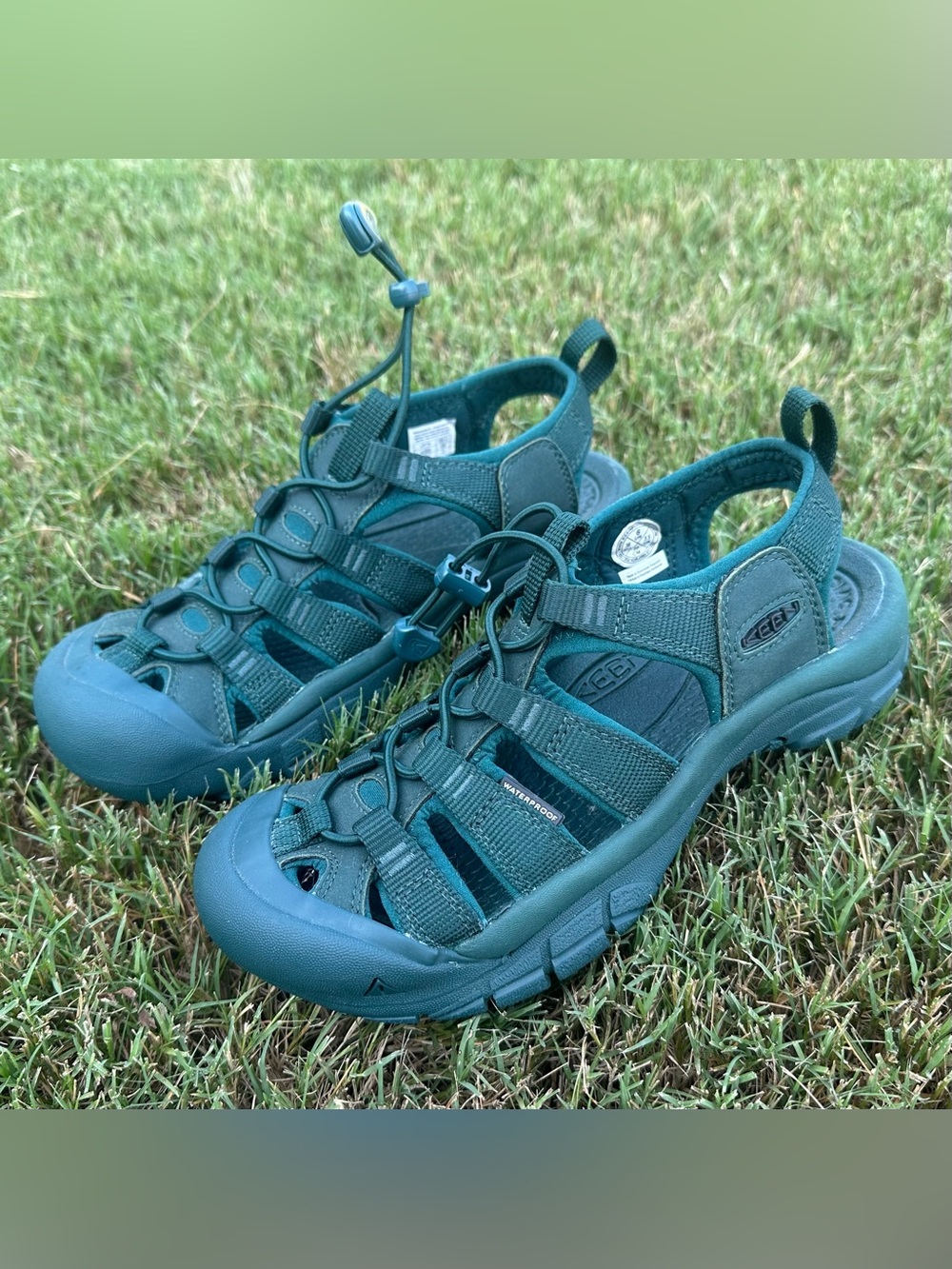 Keen Newport H2 Water Sandals Womens 6 Green Monochromatic Rafting Hiking Shoes